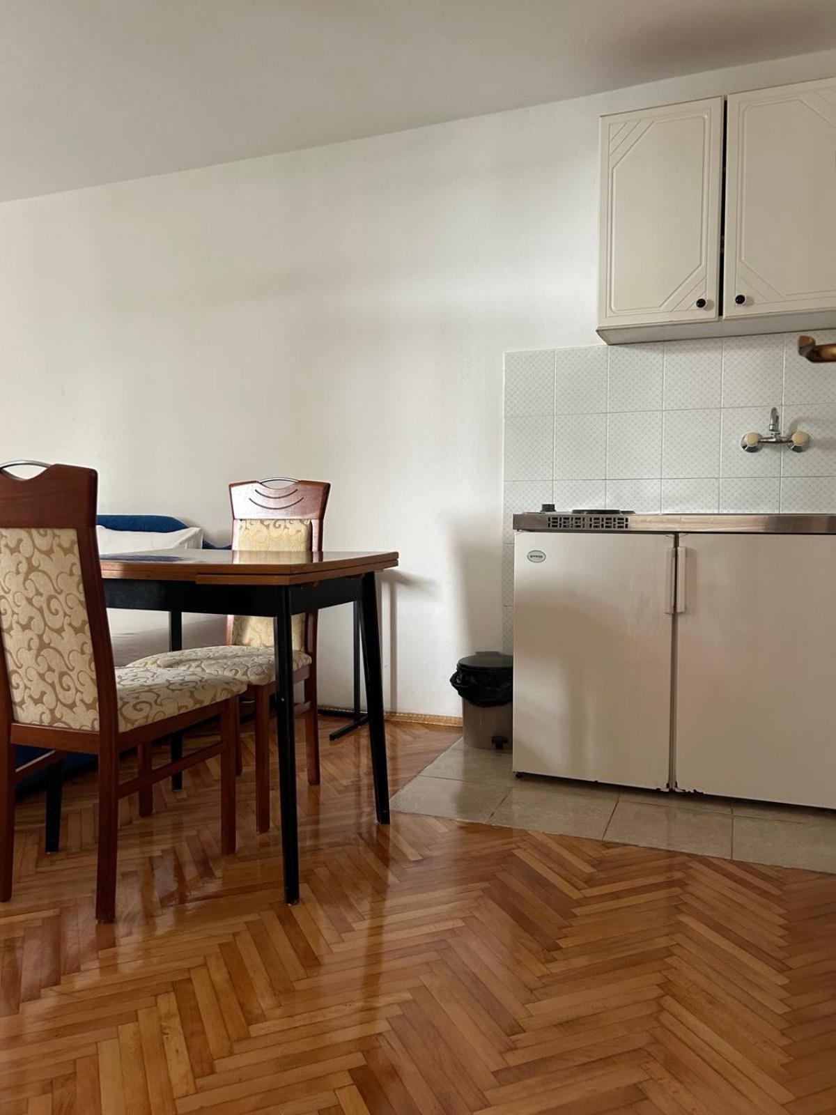 Apartments And Room Mv Петровац Экстерьер фото